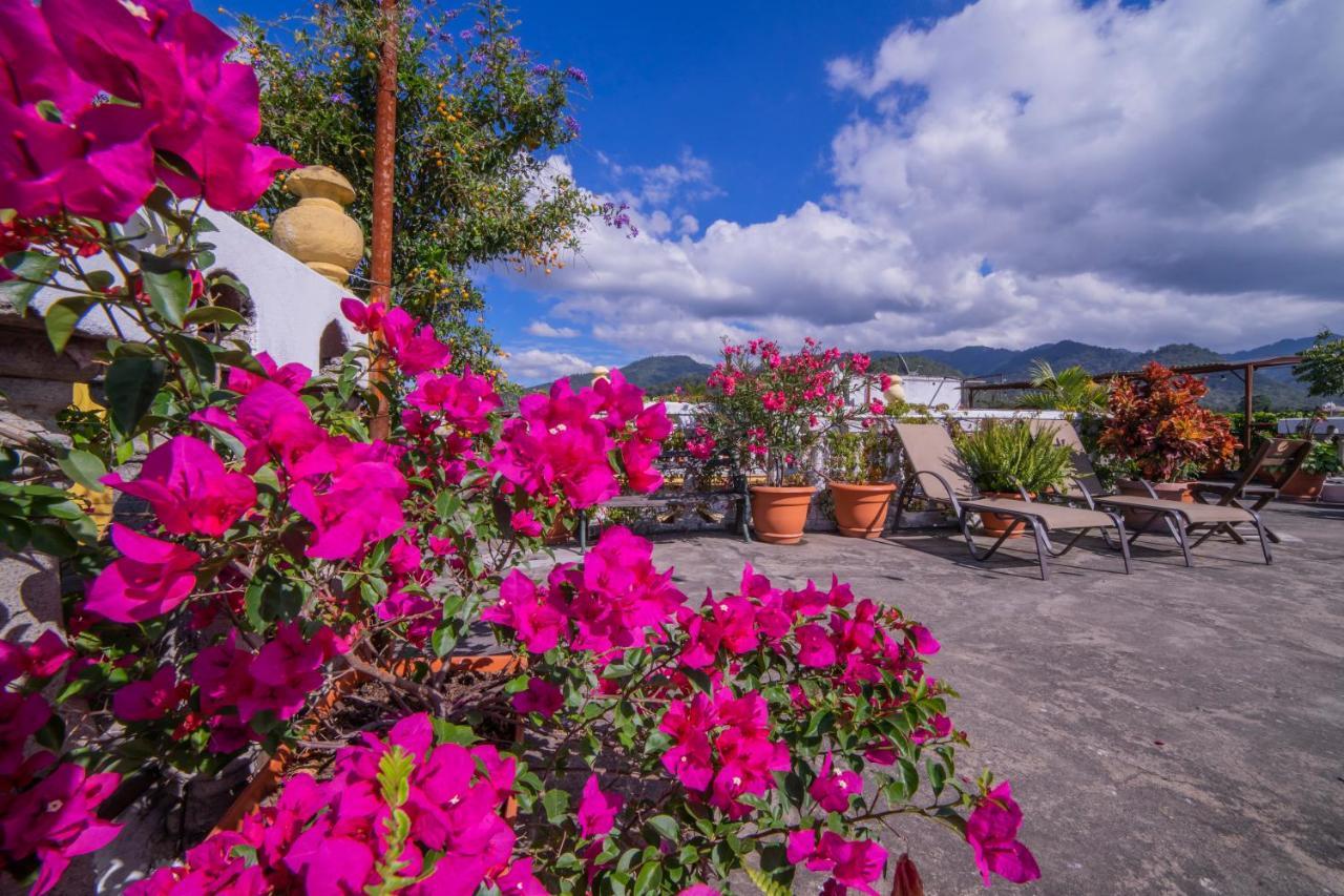 Hotel Gran Plaza Euromaya Antigua Buitenkant foto