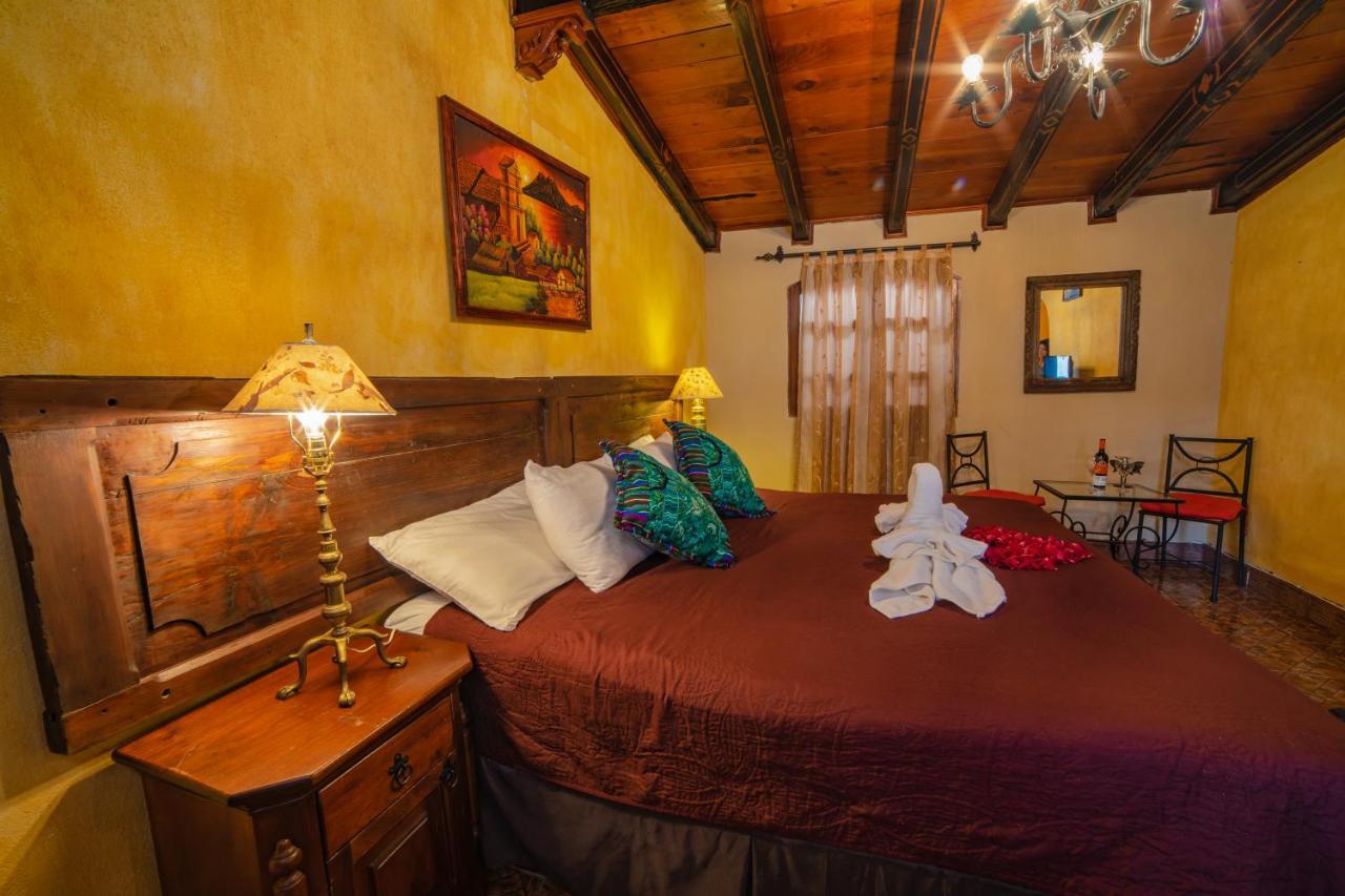 Hotel Gran Plaza Euromaya Antigua Buitenkant foto