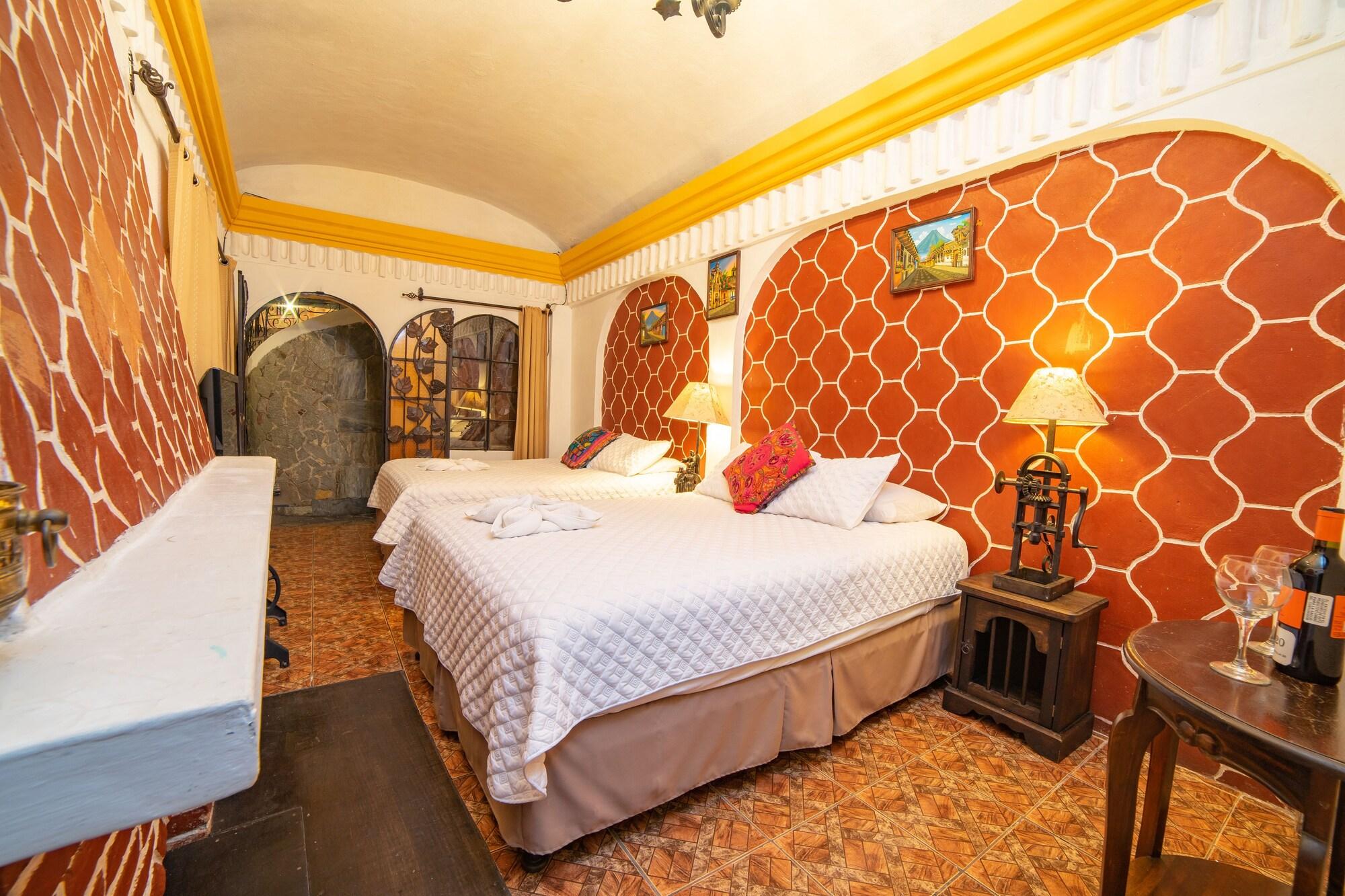 Hotel Gran Plaza Euromaya Antigua Buitenkant foto