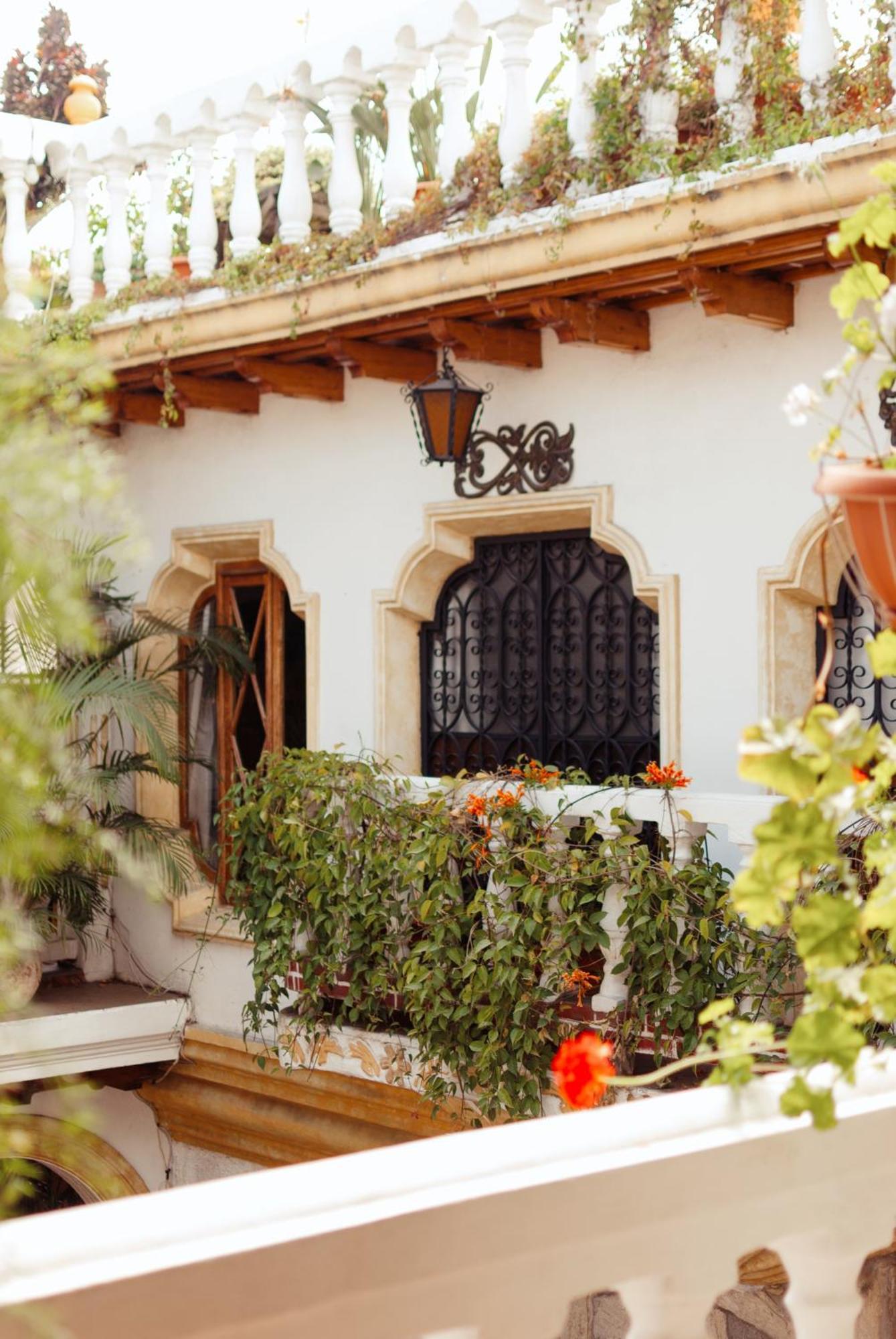 Hotel Gran Plaza Euromaya Antigua Buitenkant foto