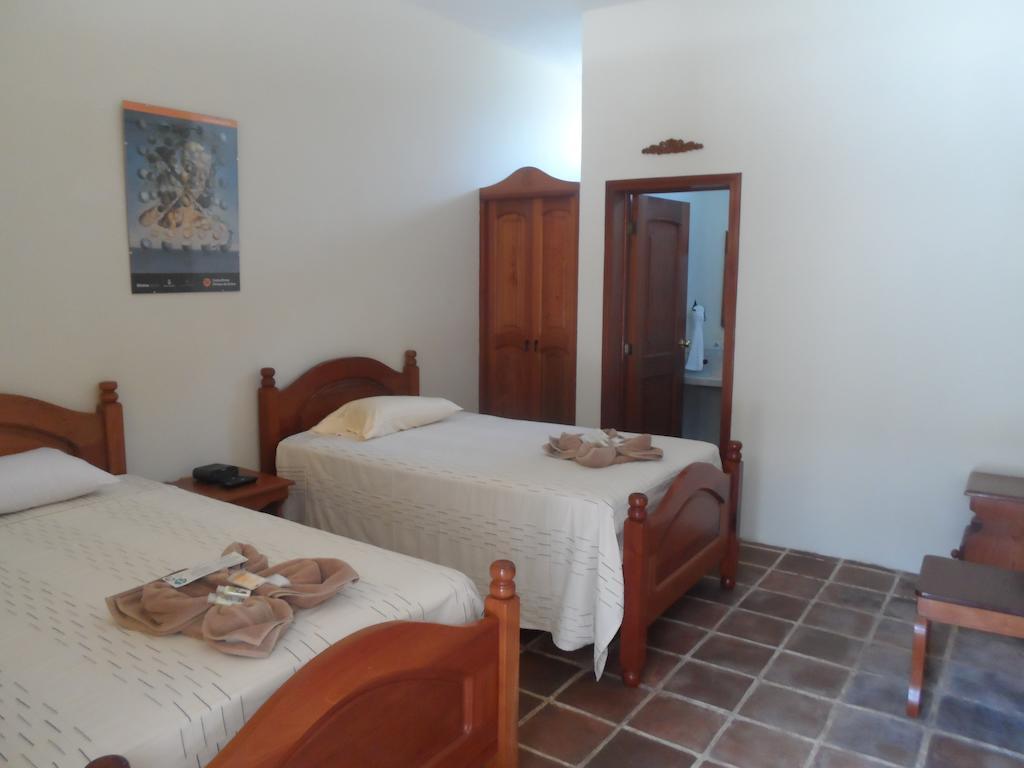 Hotel Gran Plaza Euromaya Antigua Kamer foto
