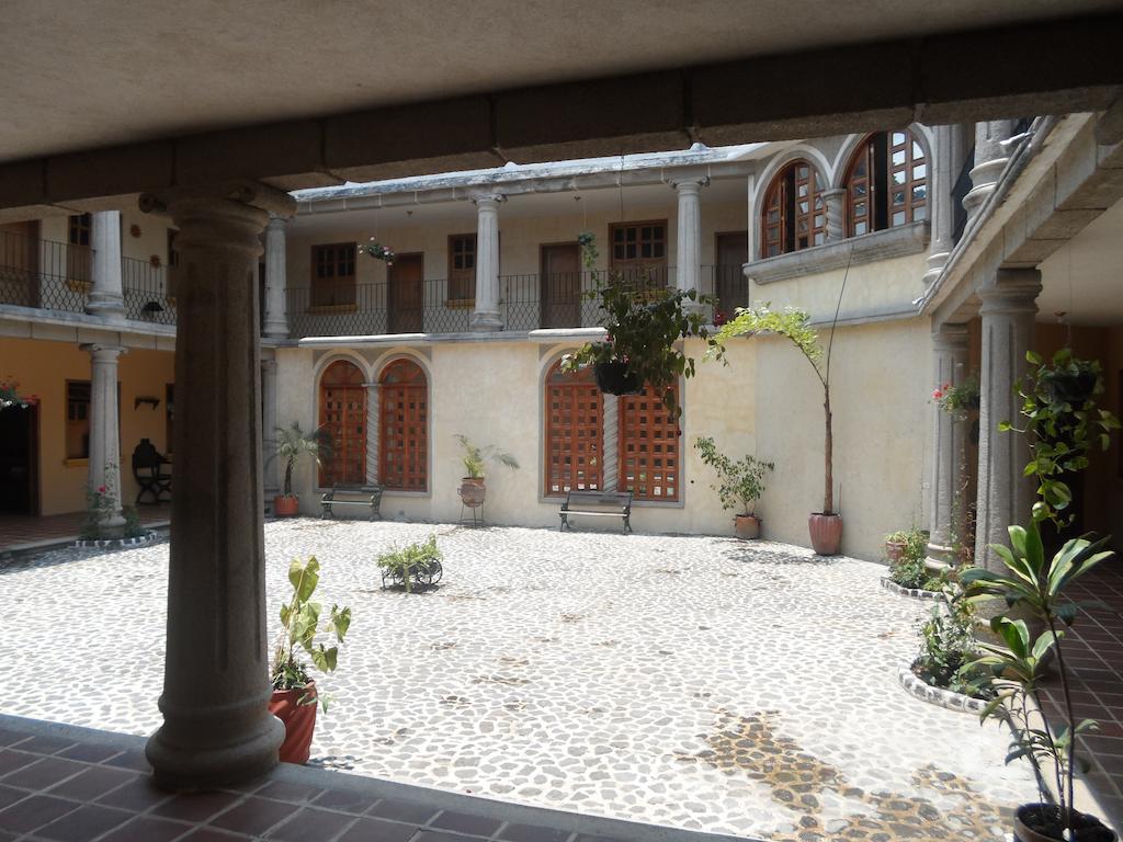 Hotel Gran Plaza Euromaya Antigua Buitenkant foto